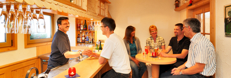 Pension Waldwinkel - Die Bar in Lenzkirch - Treff für Jung und Alt